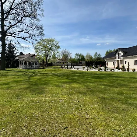 Hotel apartamentowy Domilo Mzyki *