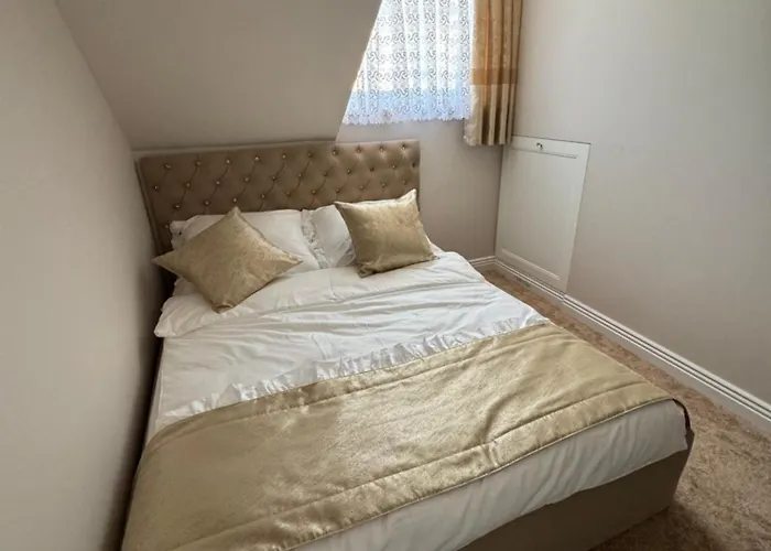 Domilo Mzyki מלון דירות