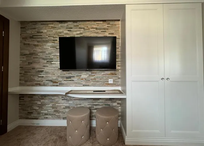 Domilo Mzyki מלון דירות Koziegłowy