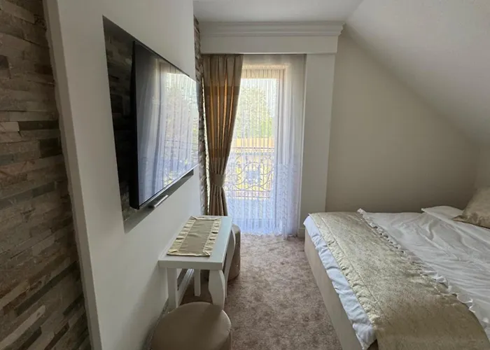 Domilo Mzyki מלון דירות