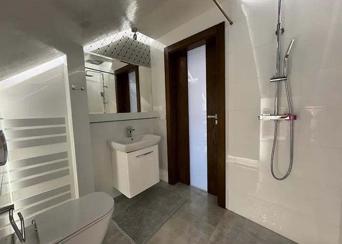 Domilo Mzyki מלון דירות